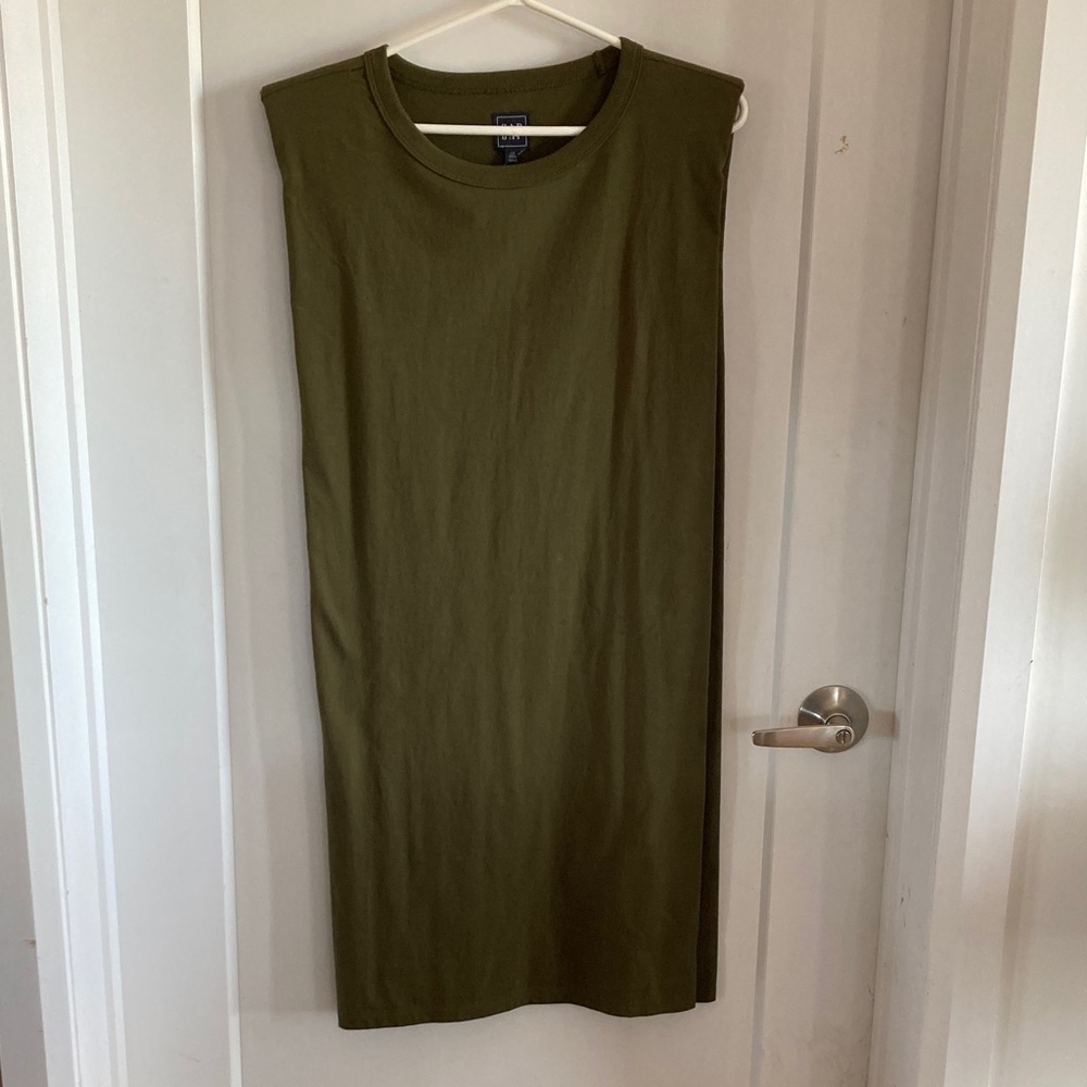 GAP Olive Green T-Shirt